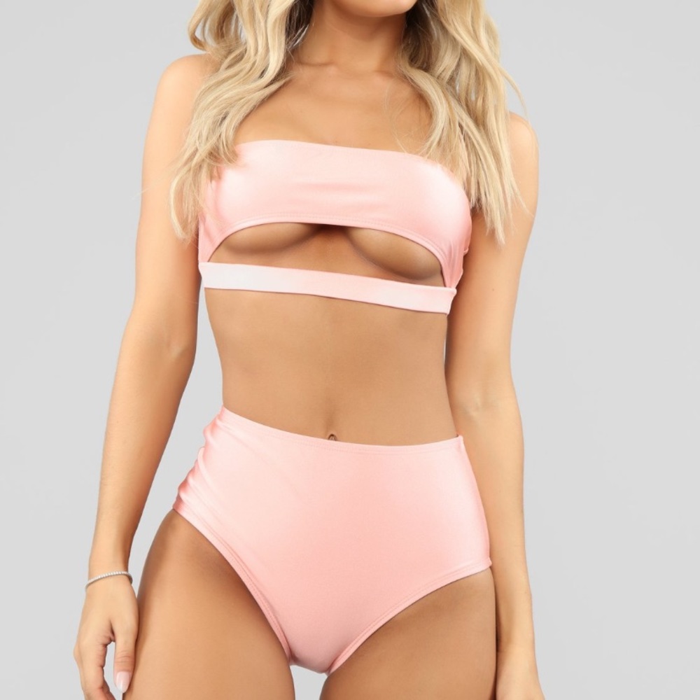 FASHION NOVA-EUPHORIA TUBE TOP BIKINI